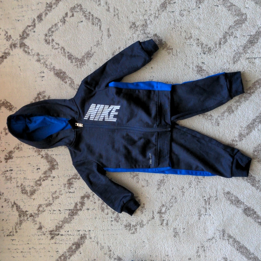 Nike DRI-FIT suit